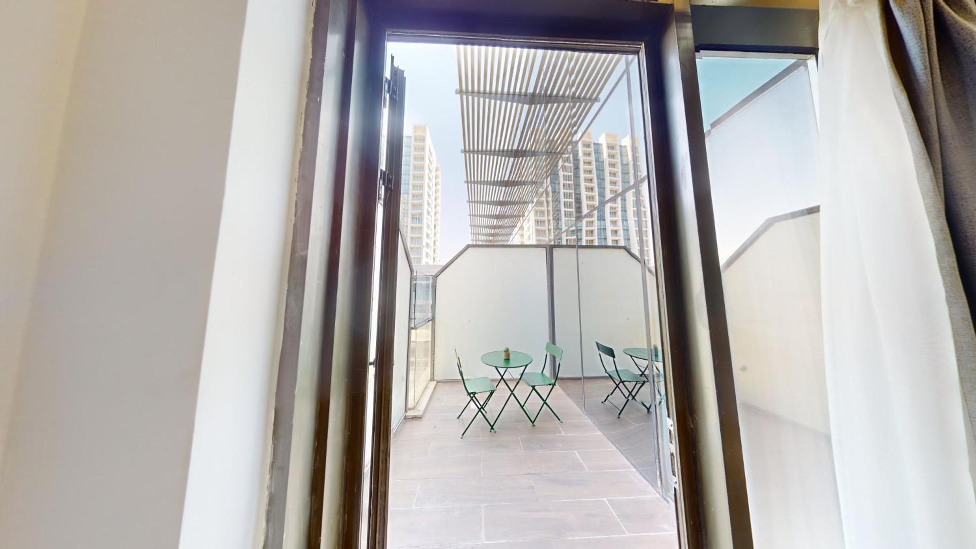 Al Fares Luxury Furnished Apartment-Damac Tower ภายนอก รูปภาพ