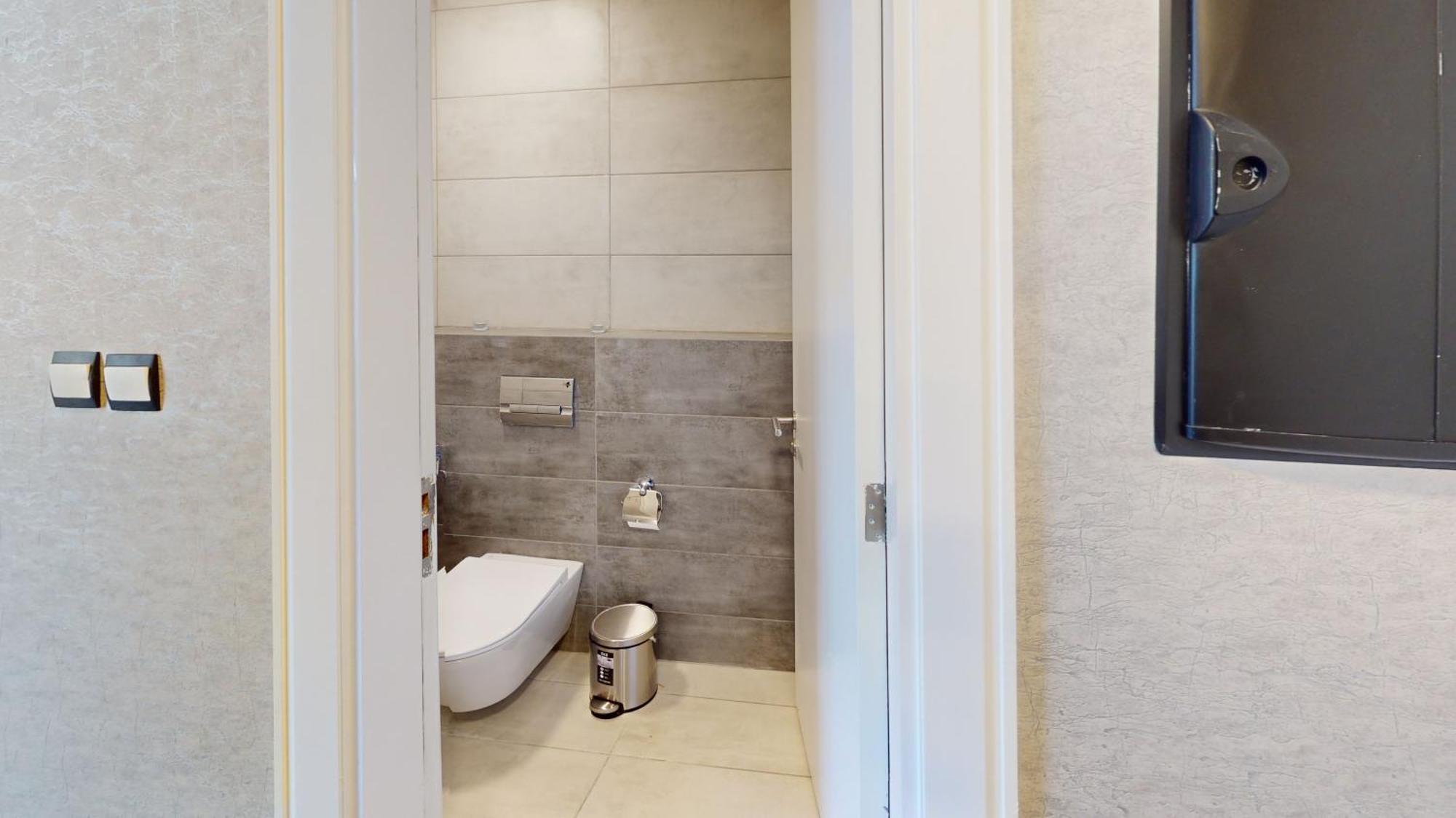 Al Fares Luxury Furnished Apartment-Damac Tower ภายนอก รูปภาพ